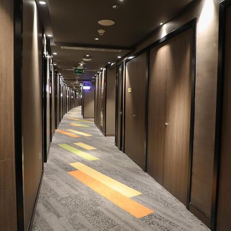 Abu Dhabi Airport Hotel T1 International Departures 外观 照片