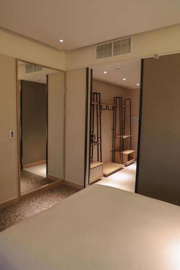 Abu Dhabi Airport Hotel T1 International Departures 外观 照片